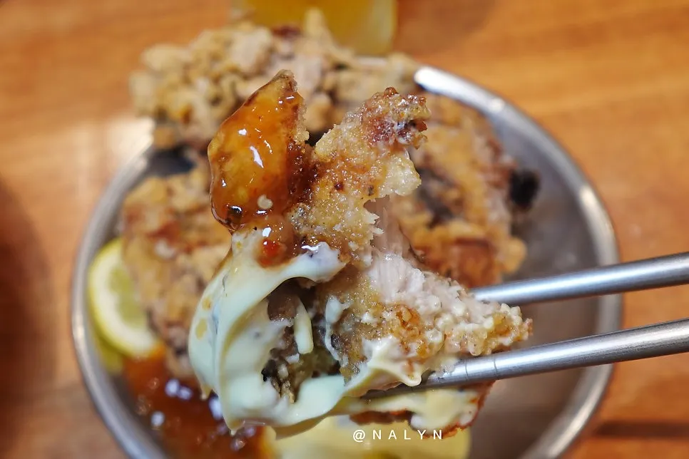 Moist chicken thigh karaage