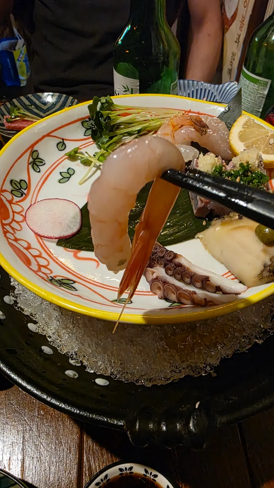 Thick-cut assorted sashimi