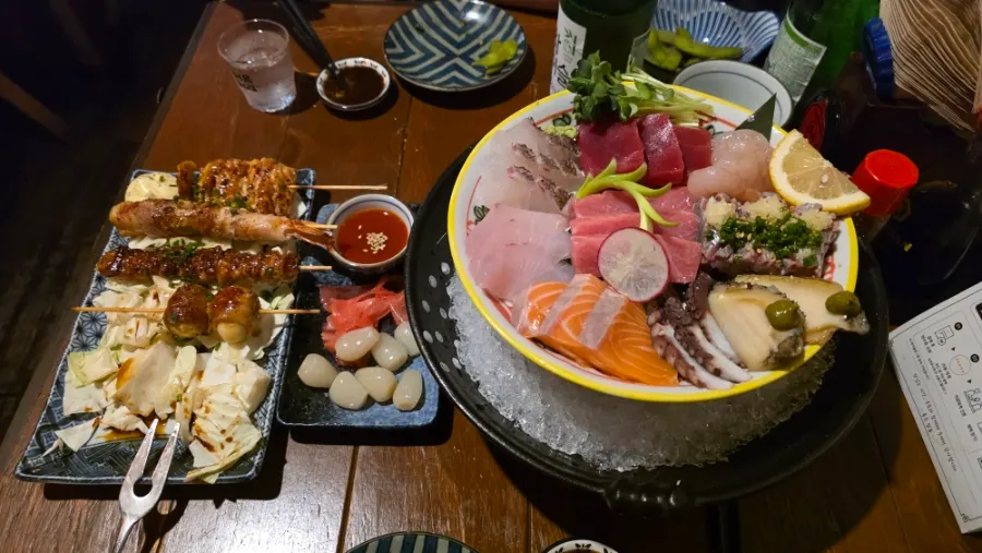Meal at Huto during a Konkuk University date