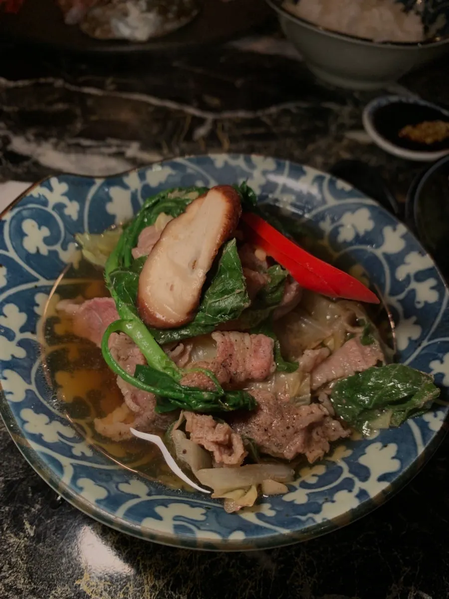 Mille-feuille nabe layered with vegetables and beef
