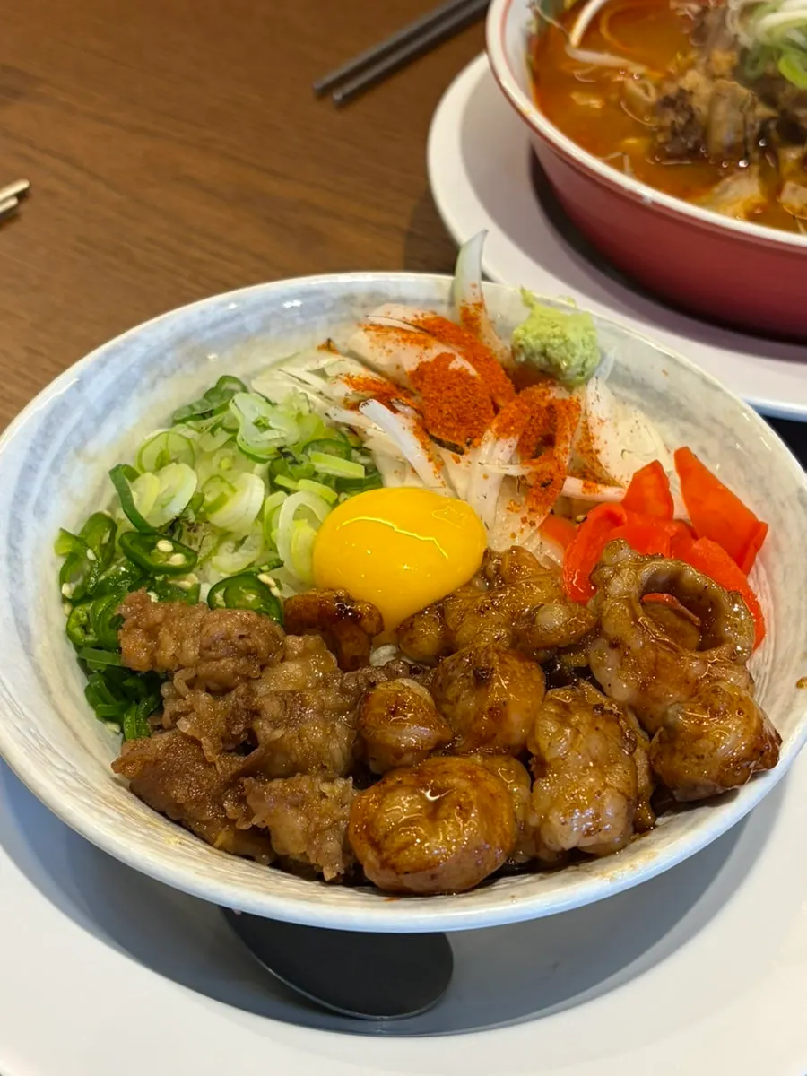 汤头浓郁的牛肠拉面