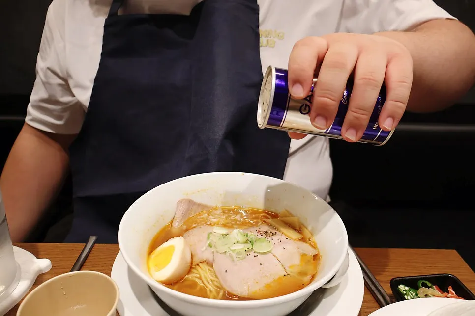 토리파이탄 라멘 식사 이미지