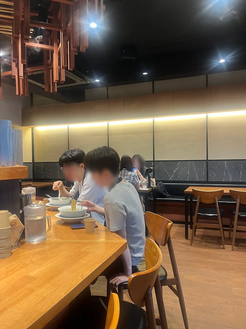 Seating inside Mentsuru