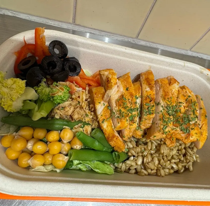 The full chicken oat protein box, single order