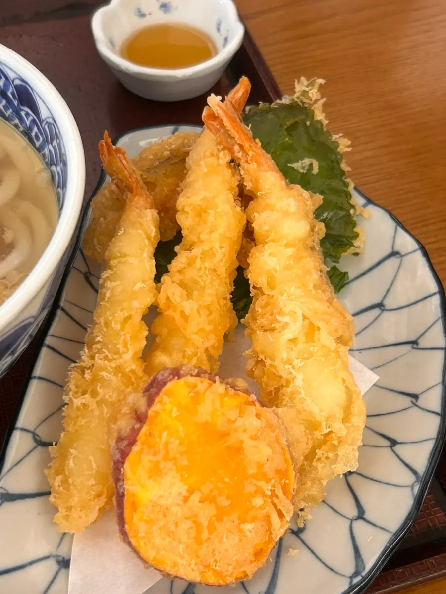 Tempura with shrimp, sweet potato, perilla leaf, and kabocha squash
