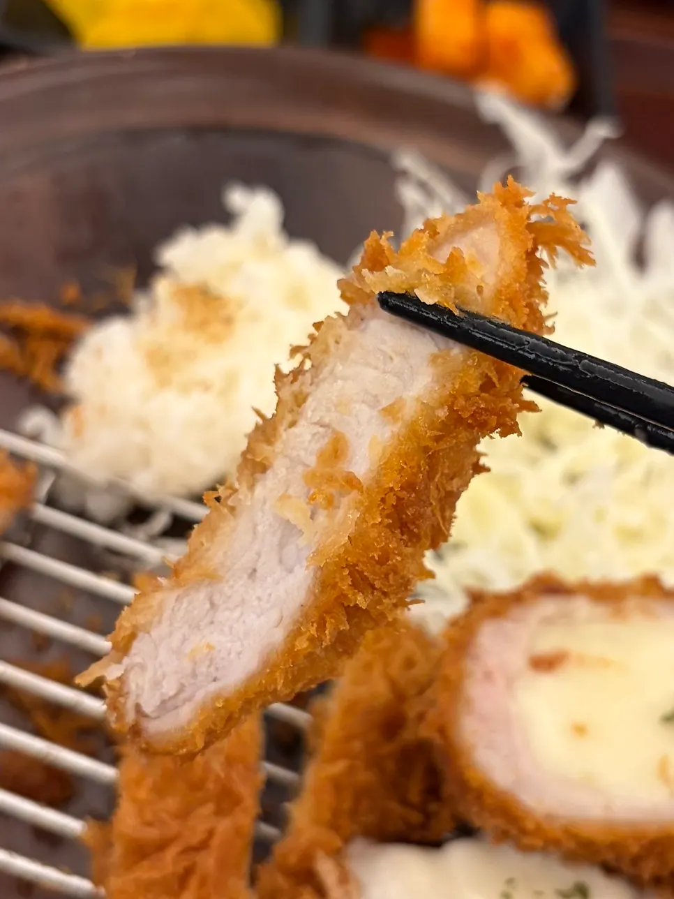 모듬카츠 정식의 치즈카츠