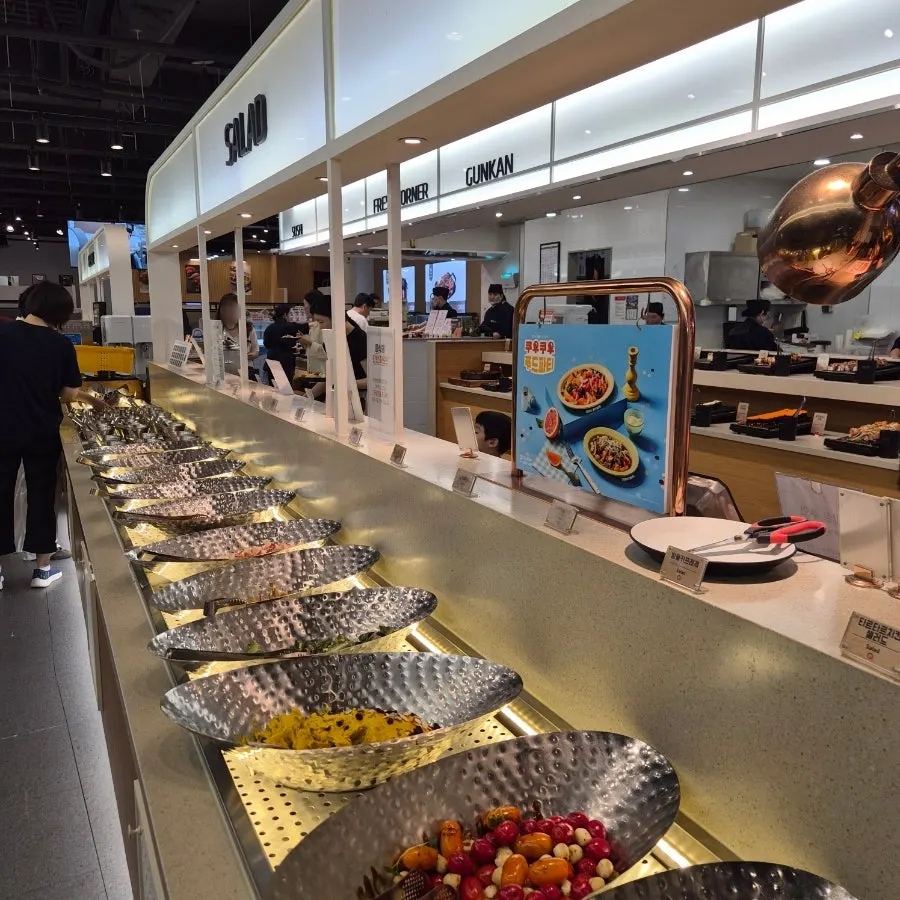 Buffet display with various rolls