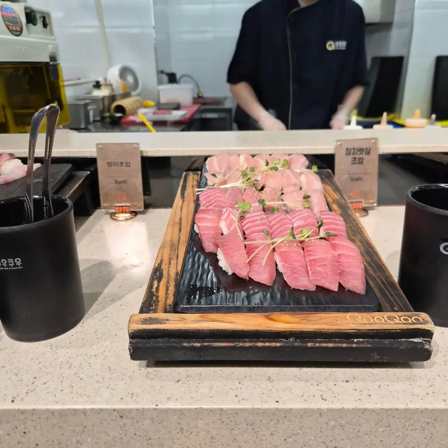 Buffet food corner at Kuu Kuu Nowon Branch