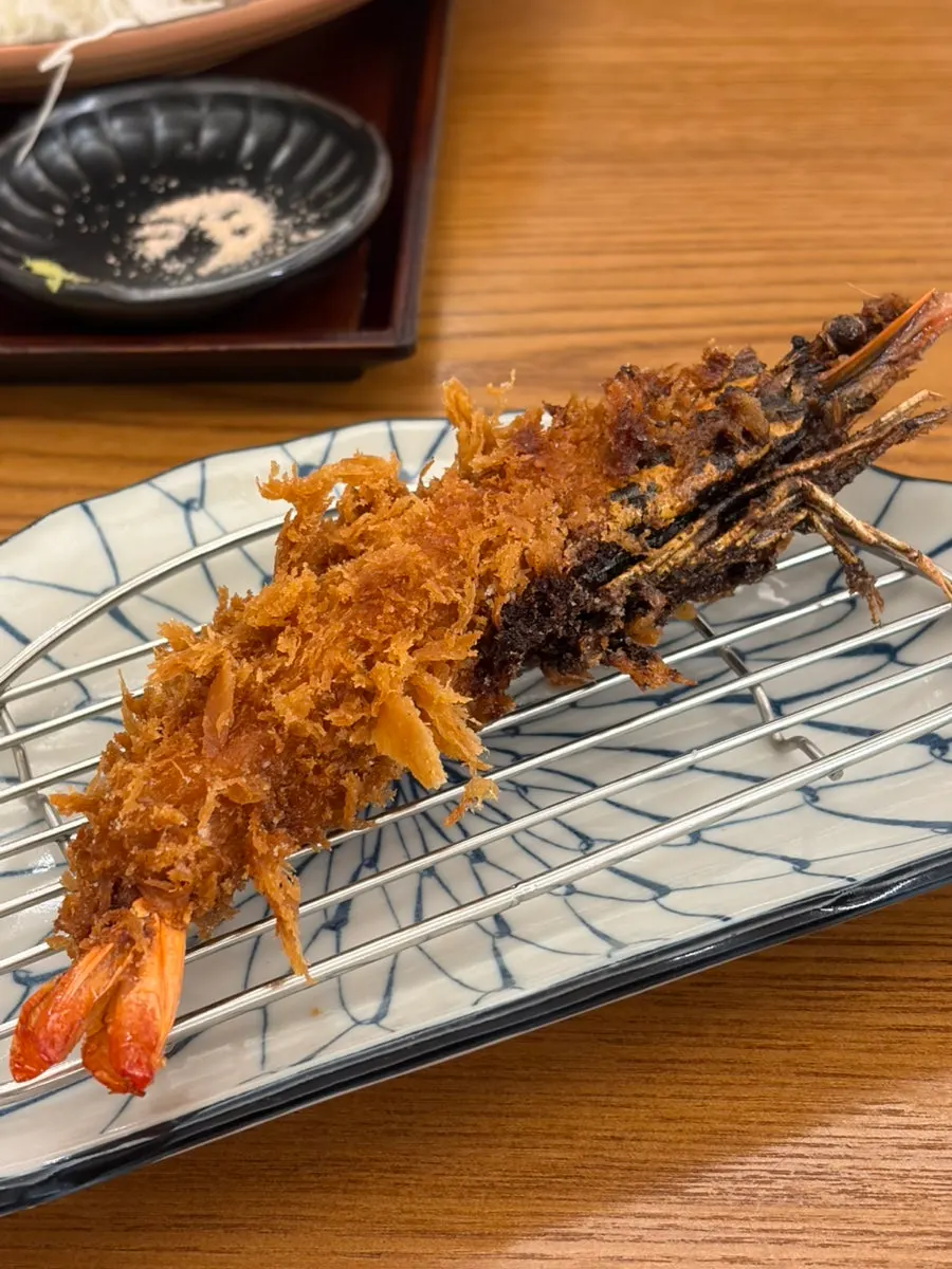A juicy cross-section slice of the fresh sirloin tonkatsu