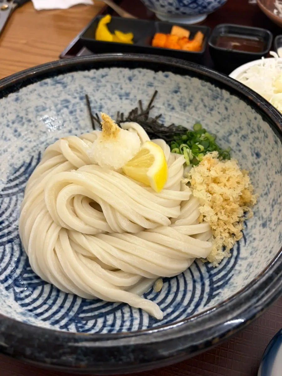 A bowl of house-made bukkake udon at Kosi Isu Branch