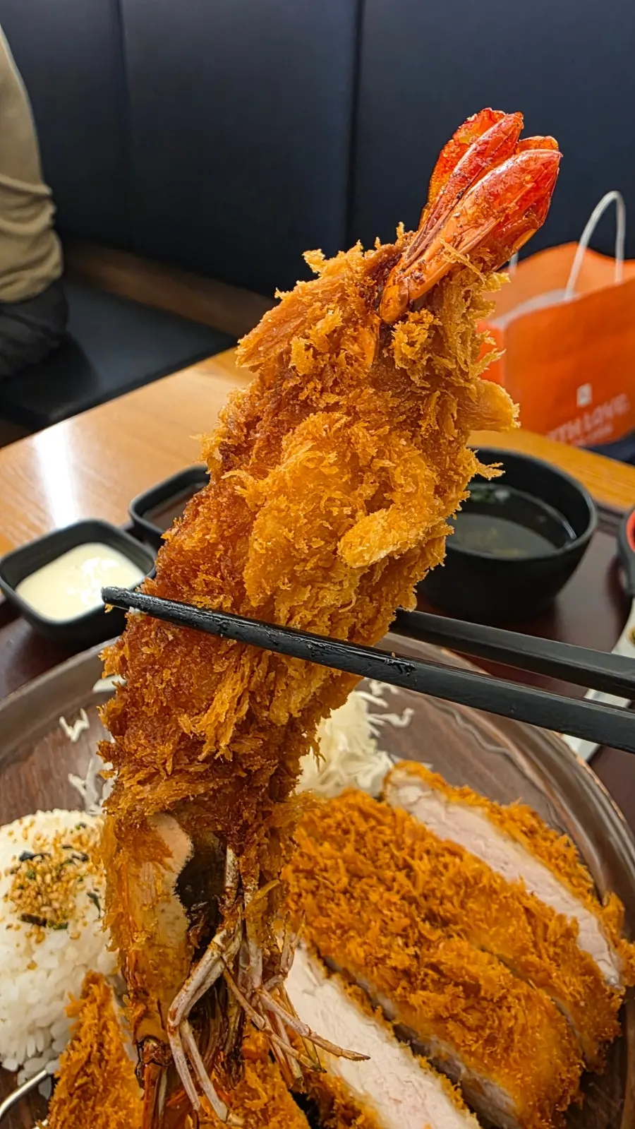 코시 이수점 모듬돈까스 접시 비주얼