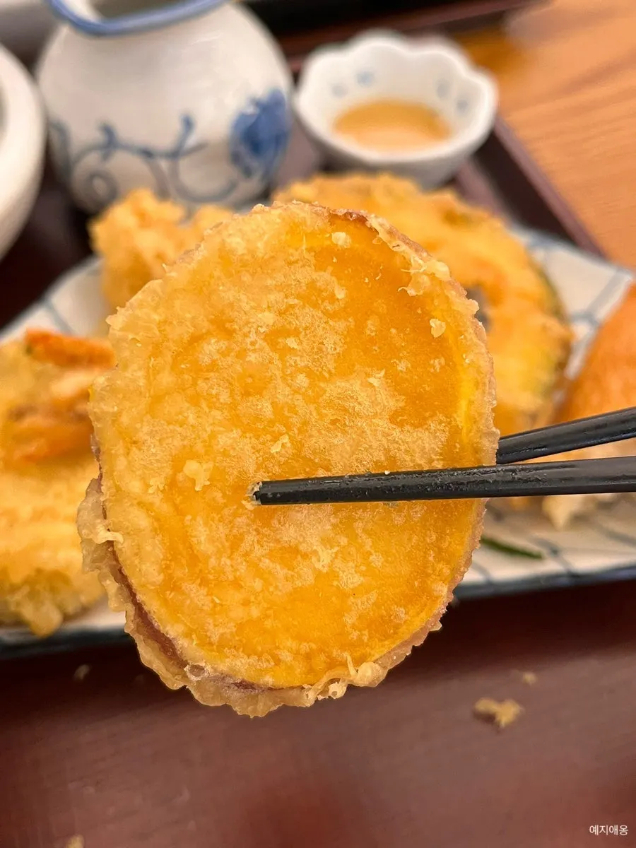 Crispy sweet potato tempura