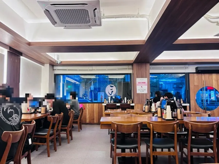 코시 건대점 건물 앞 무료주차 공간