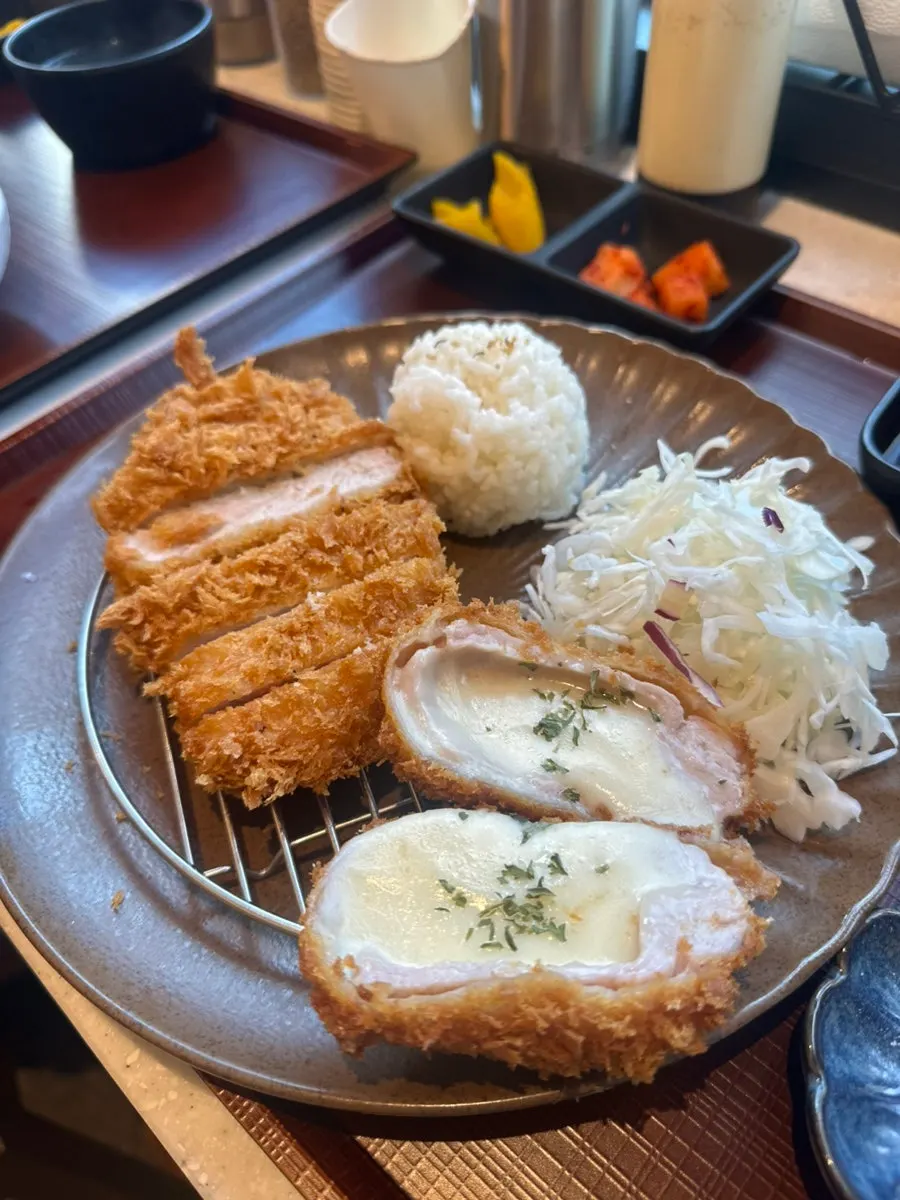 Three ordered dishes at Kosi Seongsu Branch