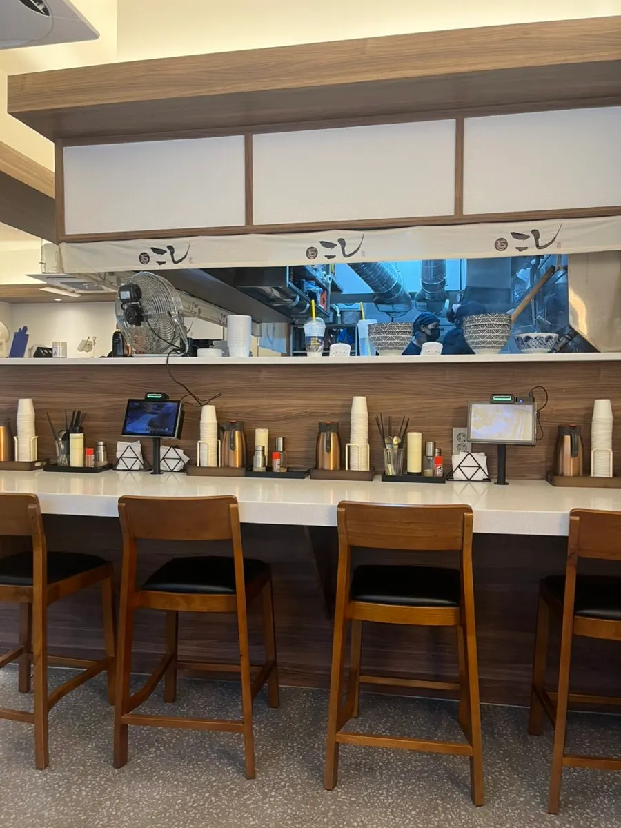 Interior and seating at Kosi Seongsu Branch