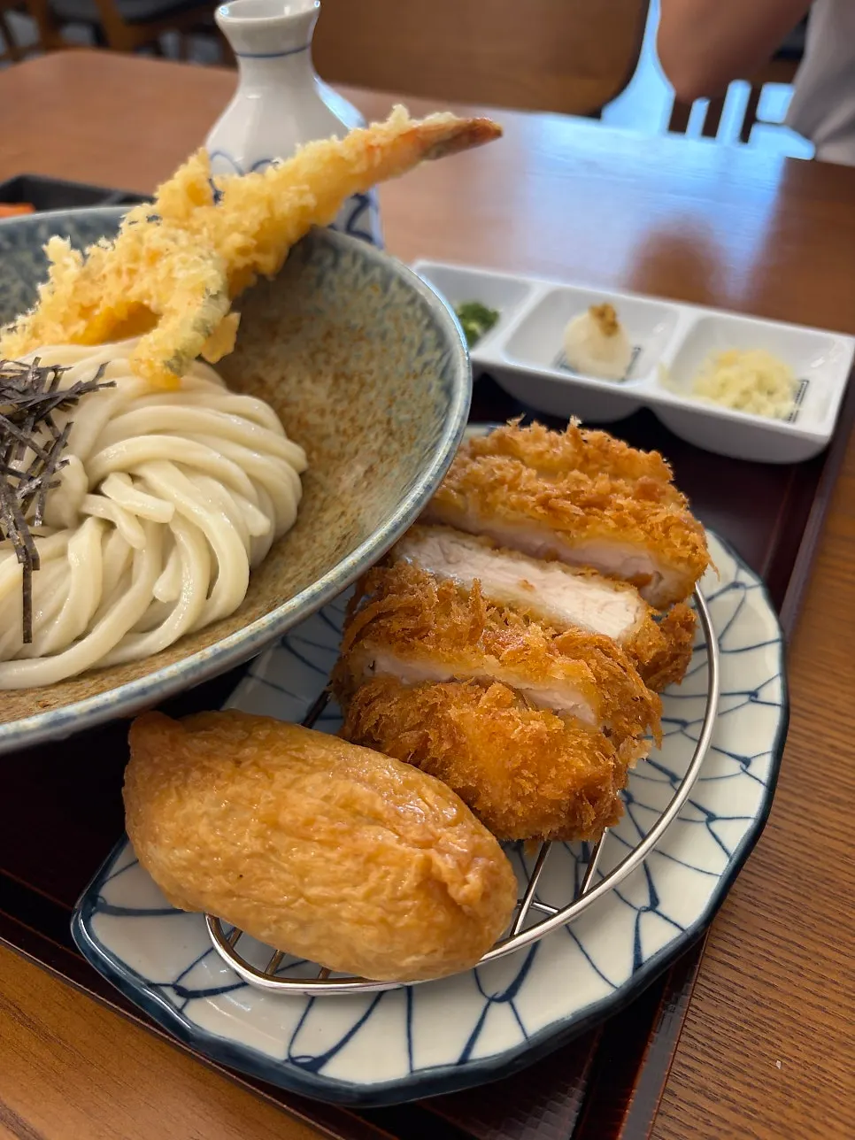 Two bowls of bukkake udon set and mazeudon