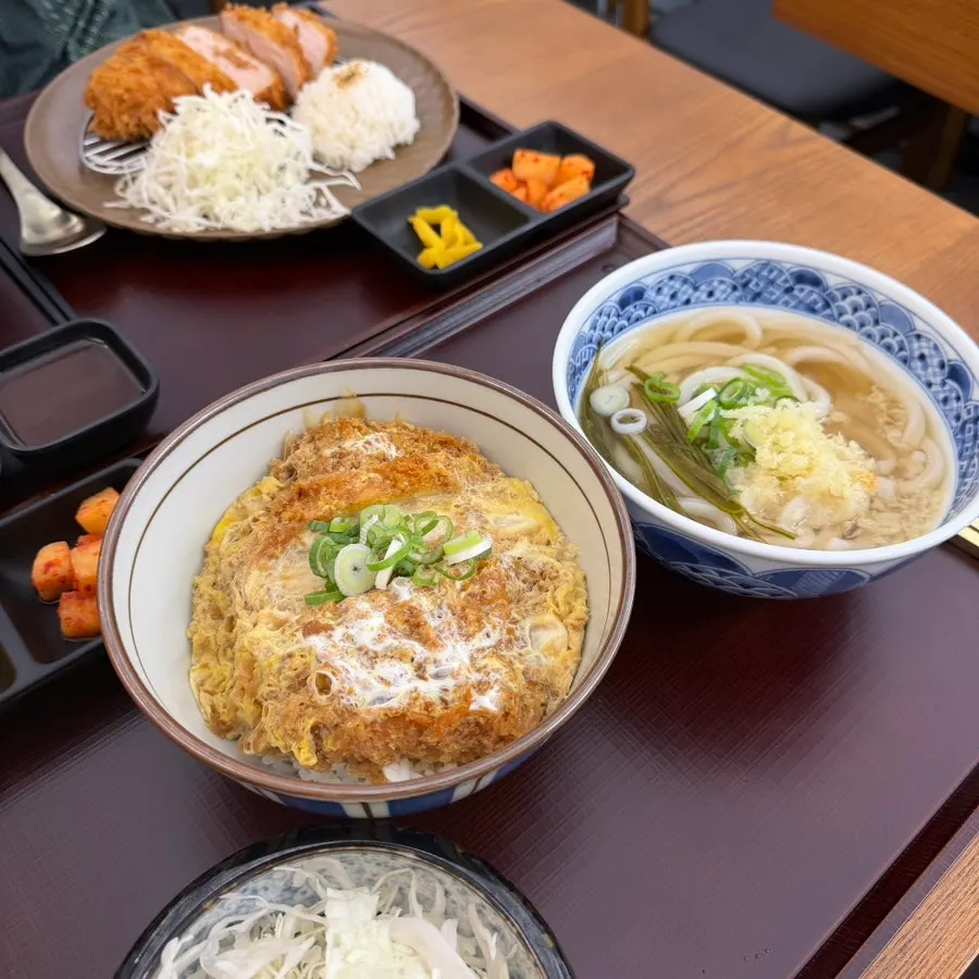 Kosi's katsudon set served with added udon