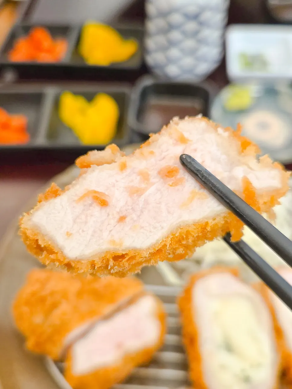 Cheese cutlet and pork loin cutlet