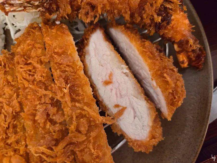 Plate of thick-cut tonkatsu at Kosi Gyodae Branch