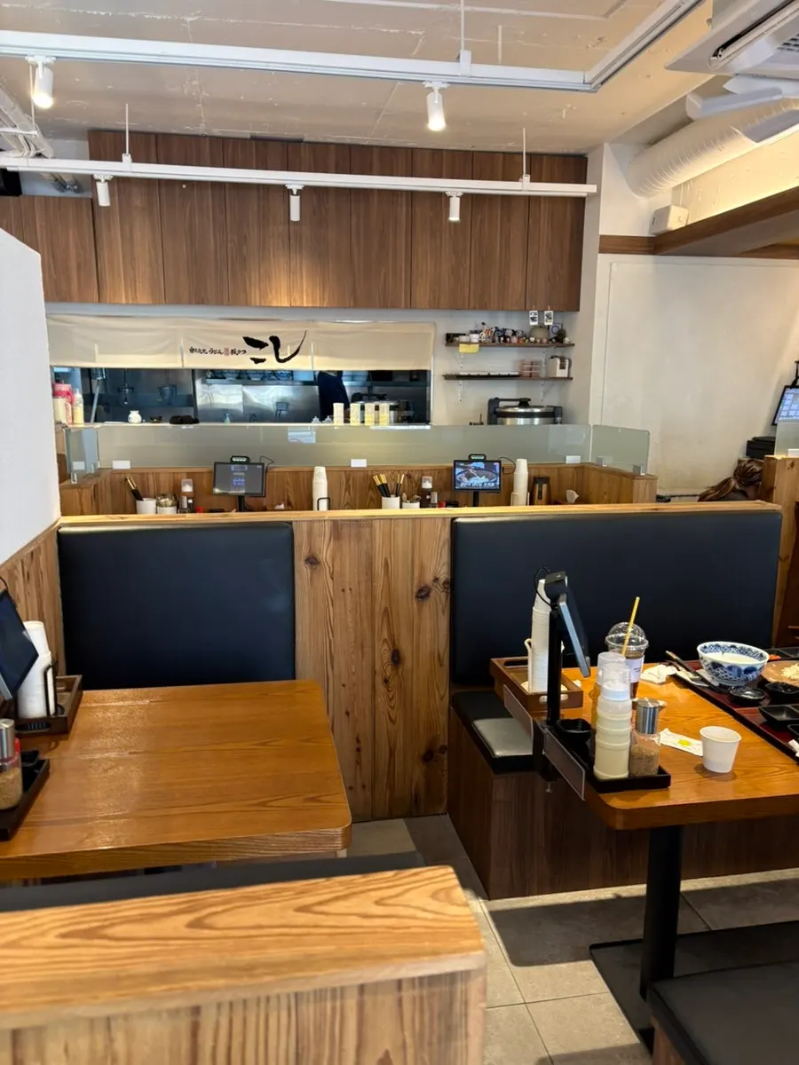 Seating inside Kosi Gyodae Branch