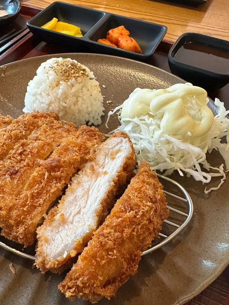 Tonkatsu with crispy breading at Kosi Gyodae Branch