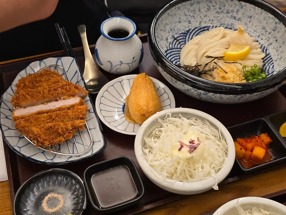 Cold udon spread with added tonkatsu