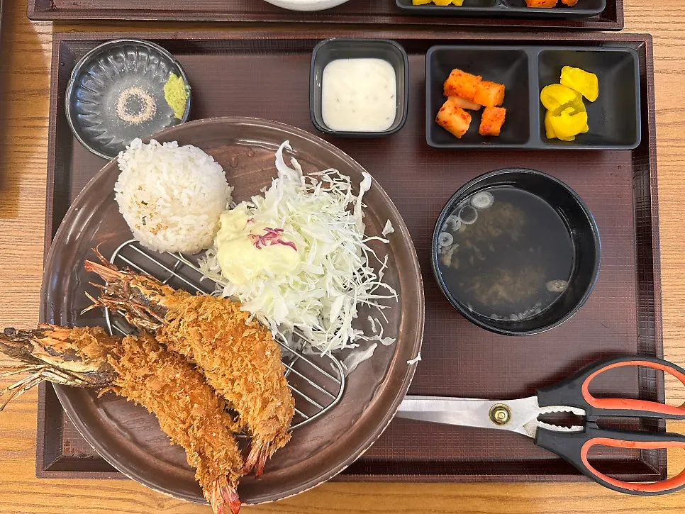 Table set with both udon and katsu dishes