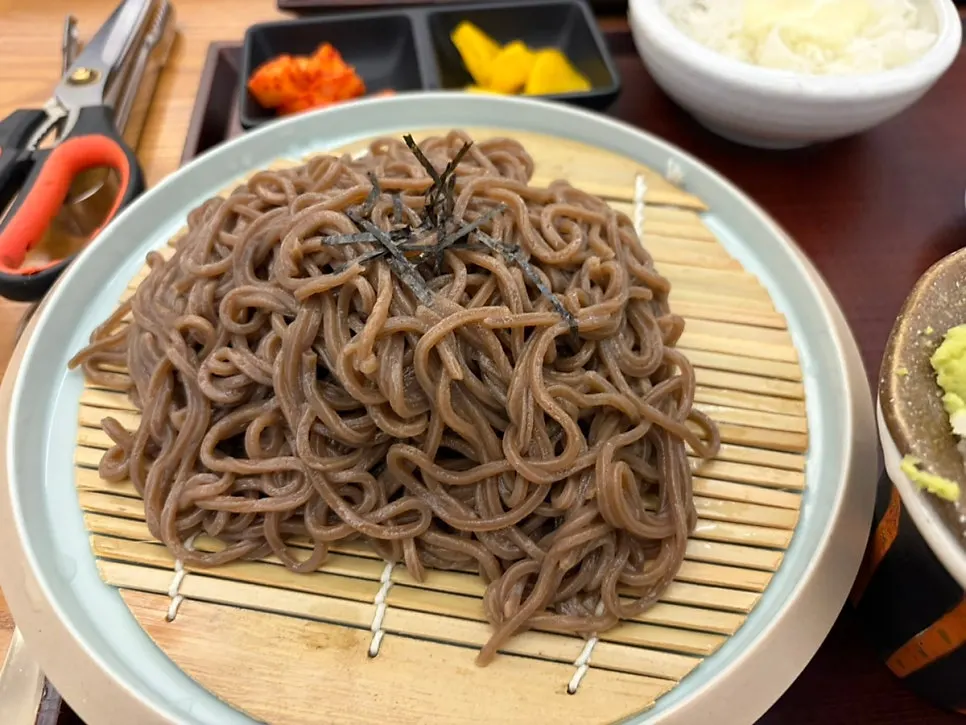 쯔유와 함께 나온 메밀소바