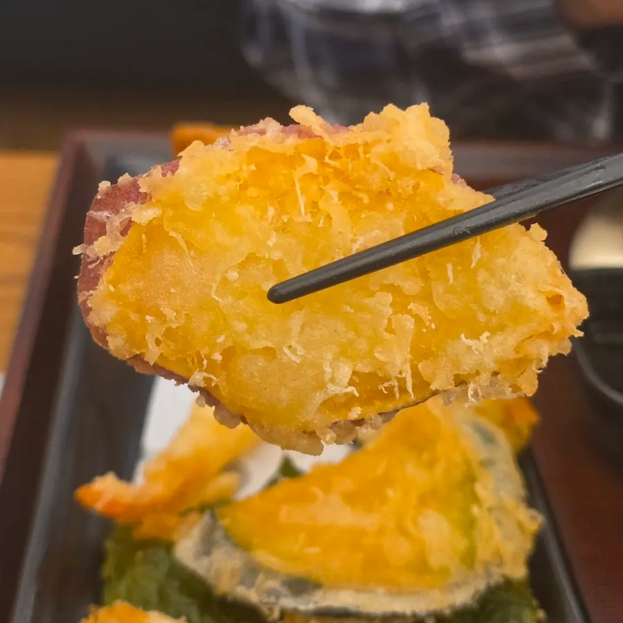 Close-up of fried shrimp with thin batter