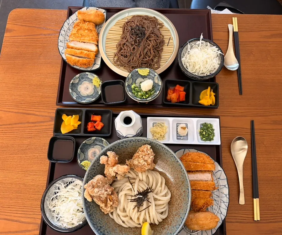 토리텐붓카케우동 정식 한 상 차림