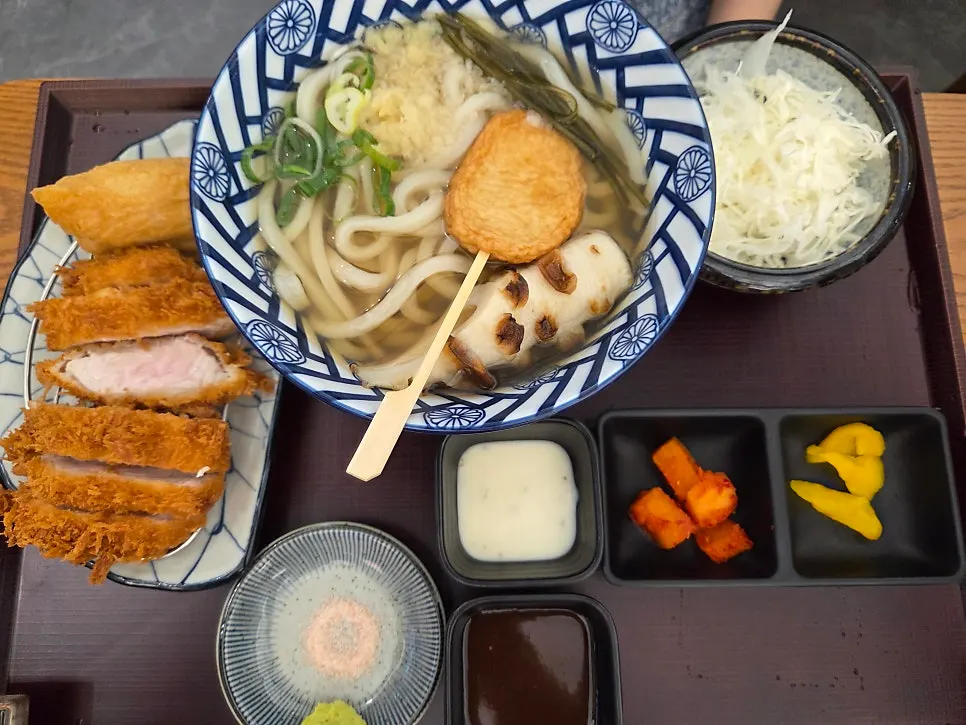 Crispy-fried extra tonkatsu from Kosi