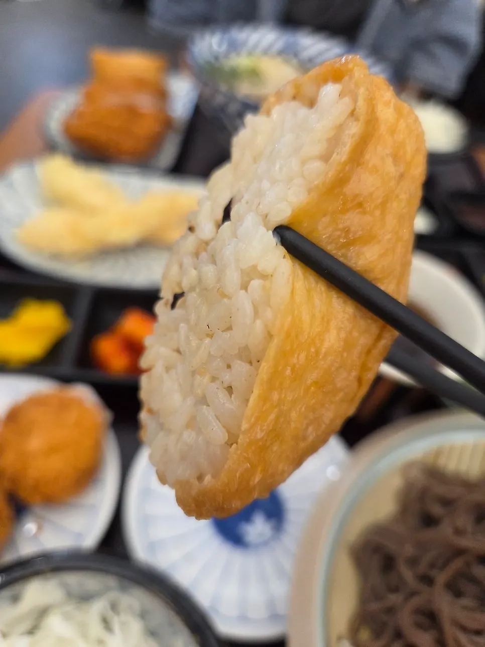 Eating udon, soba, and tempura together