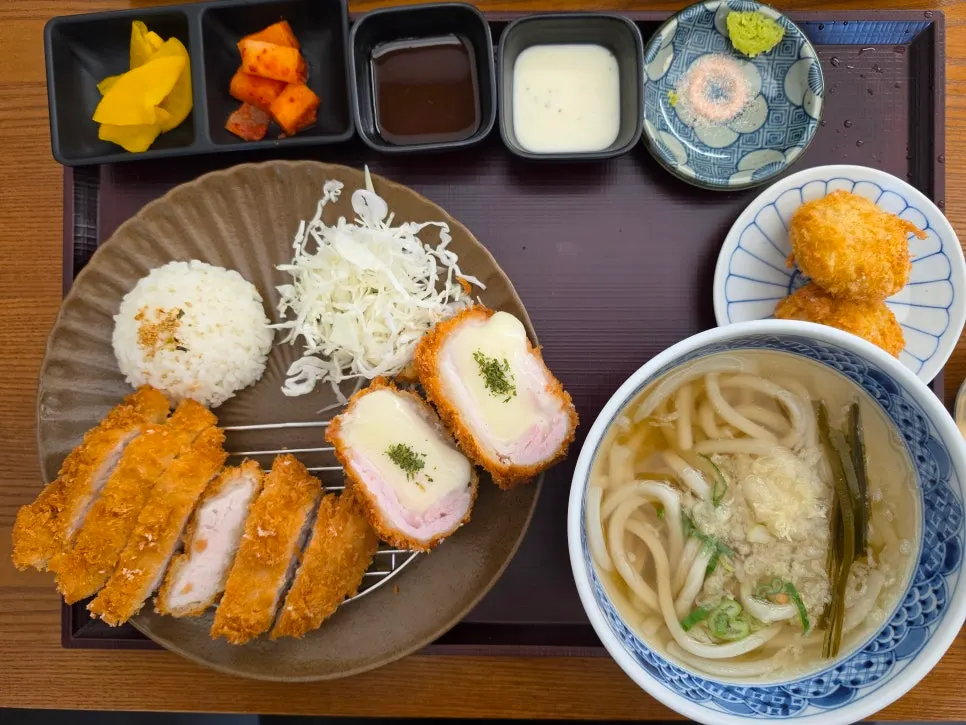 Fresh pork loin half-and-half katsu set table setting