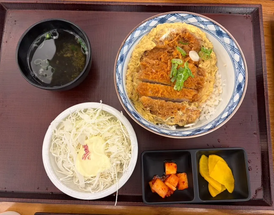Mild-flavor house-made katsu don rice bowl