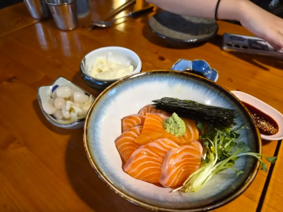 The ordered dishes laid out at Koutendon