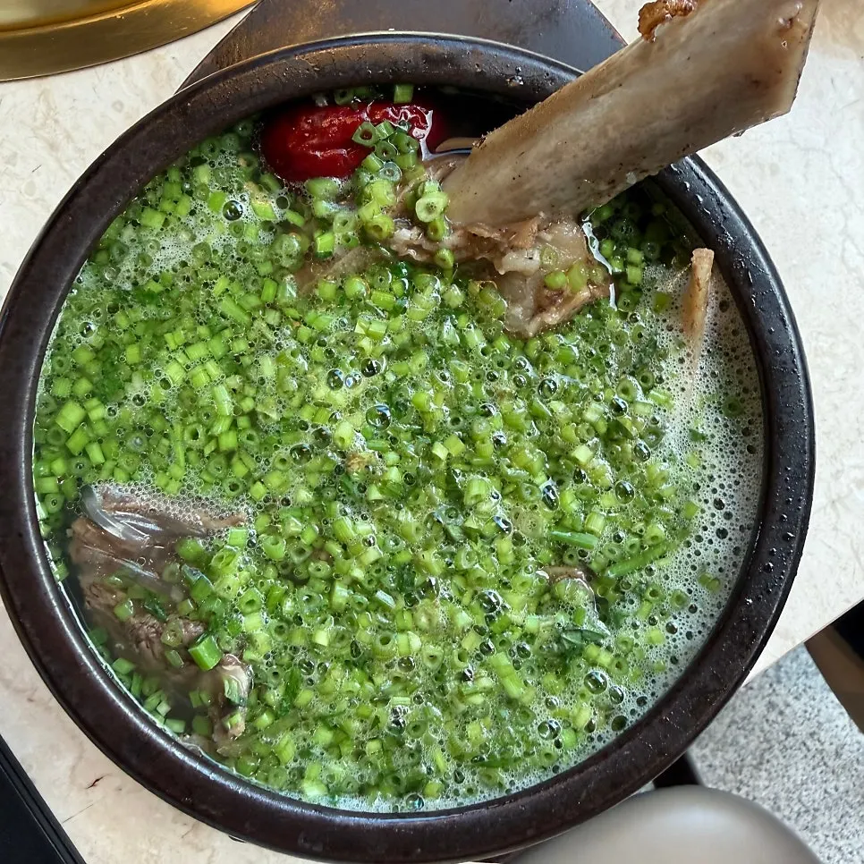 갈비탕과 함께 먹은 한 그릇