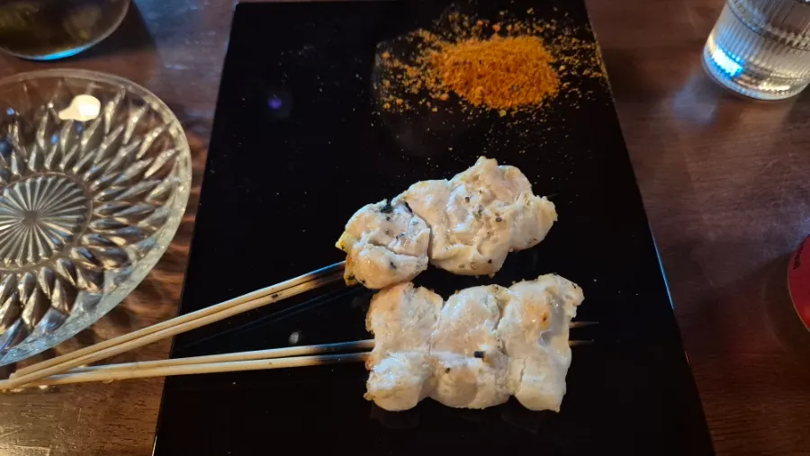 Charcoal-grilled chicken tenderloin skewer