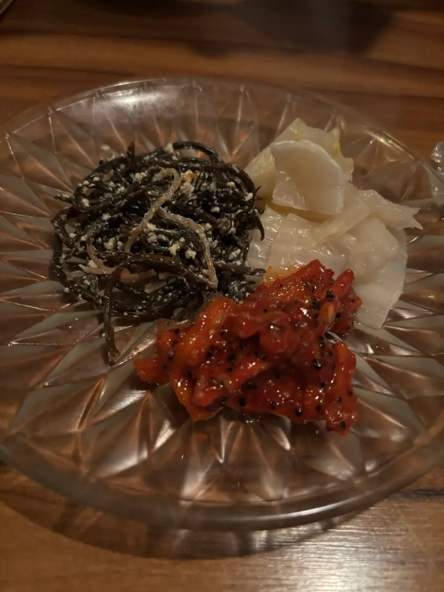 무말랭이 백김치 기본안주 접시