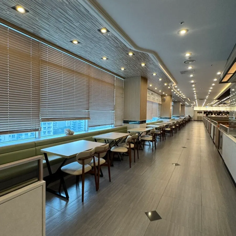 Interior seating view of KuuKuu Gold Bupyeong Branch