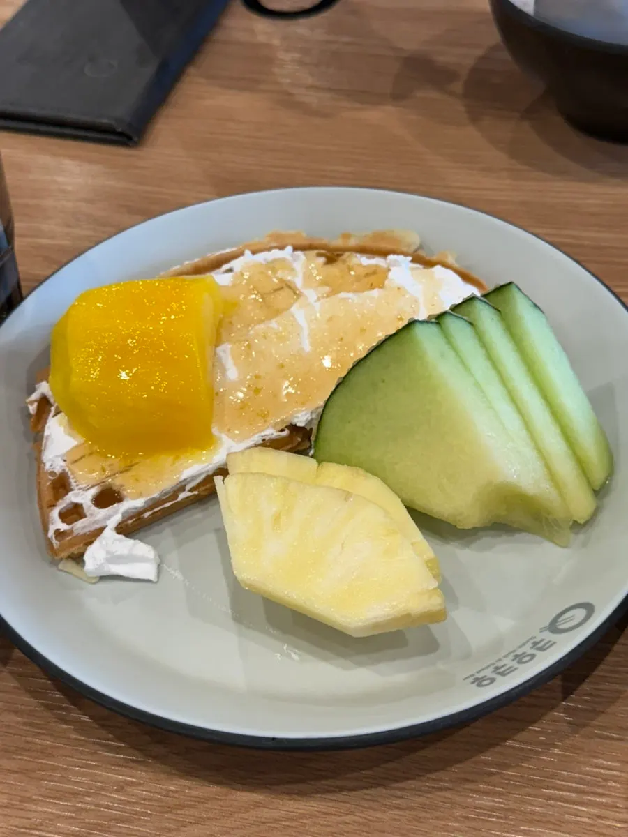 쿠우쿠우 노원점에서 담아온 디저트 한 접시
