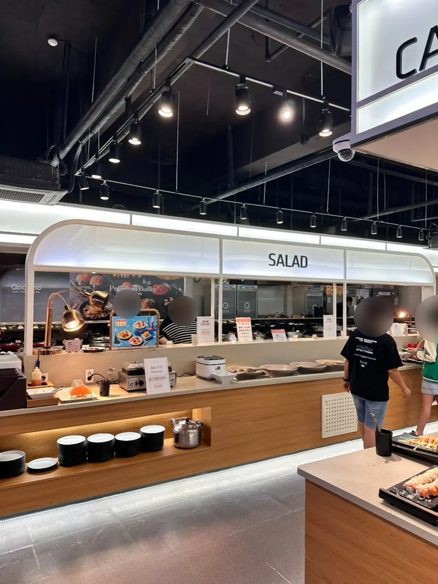 Overview of the buffet menu corners at Kuu Kuu Nowon Branch