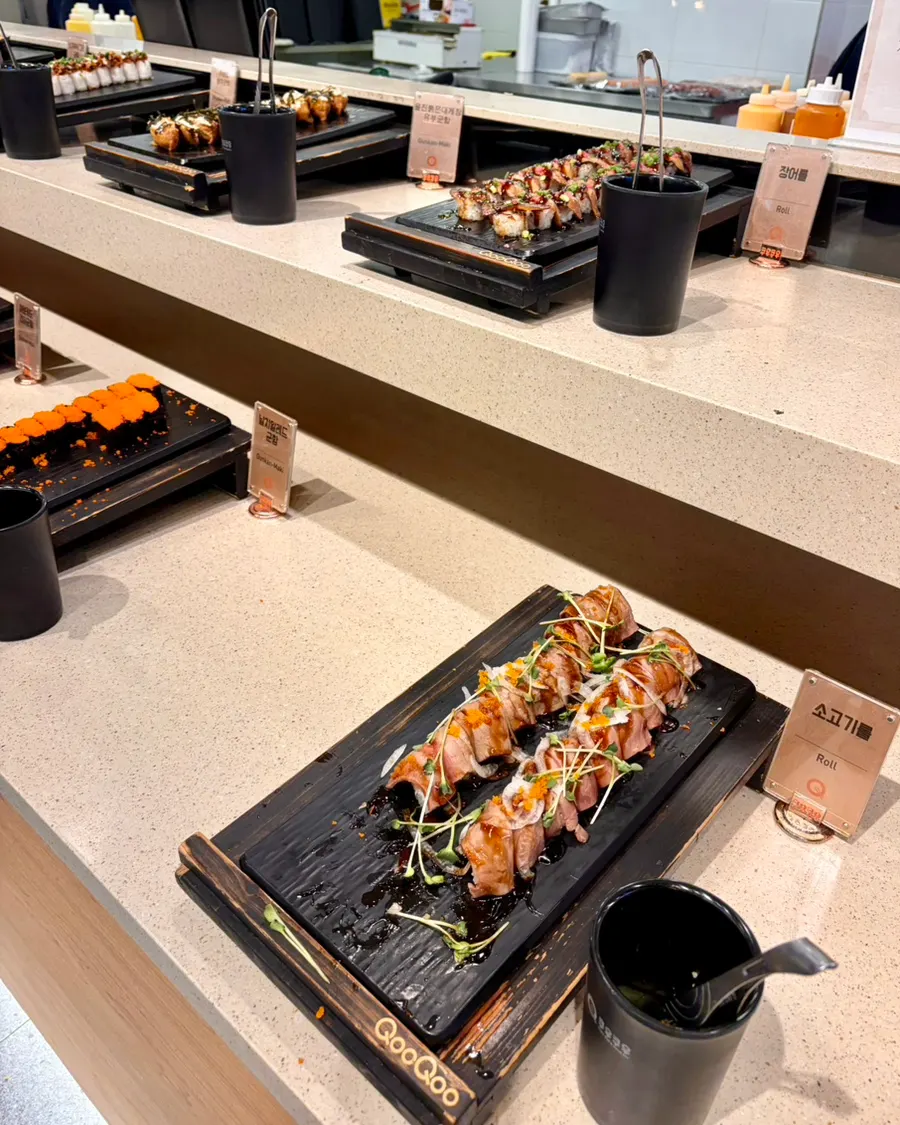 Buffet display corner at Kuu Kuu Nowon Branch