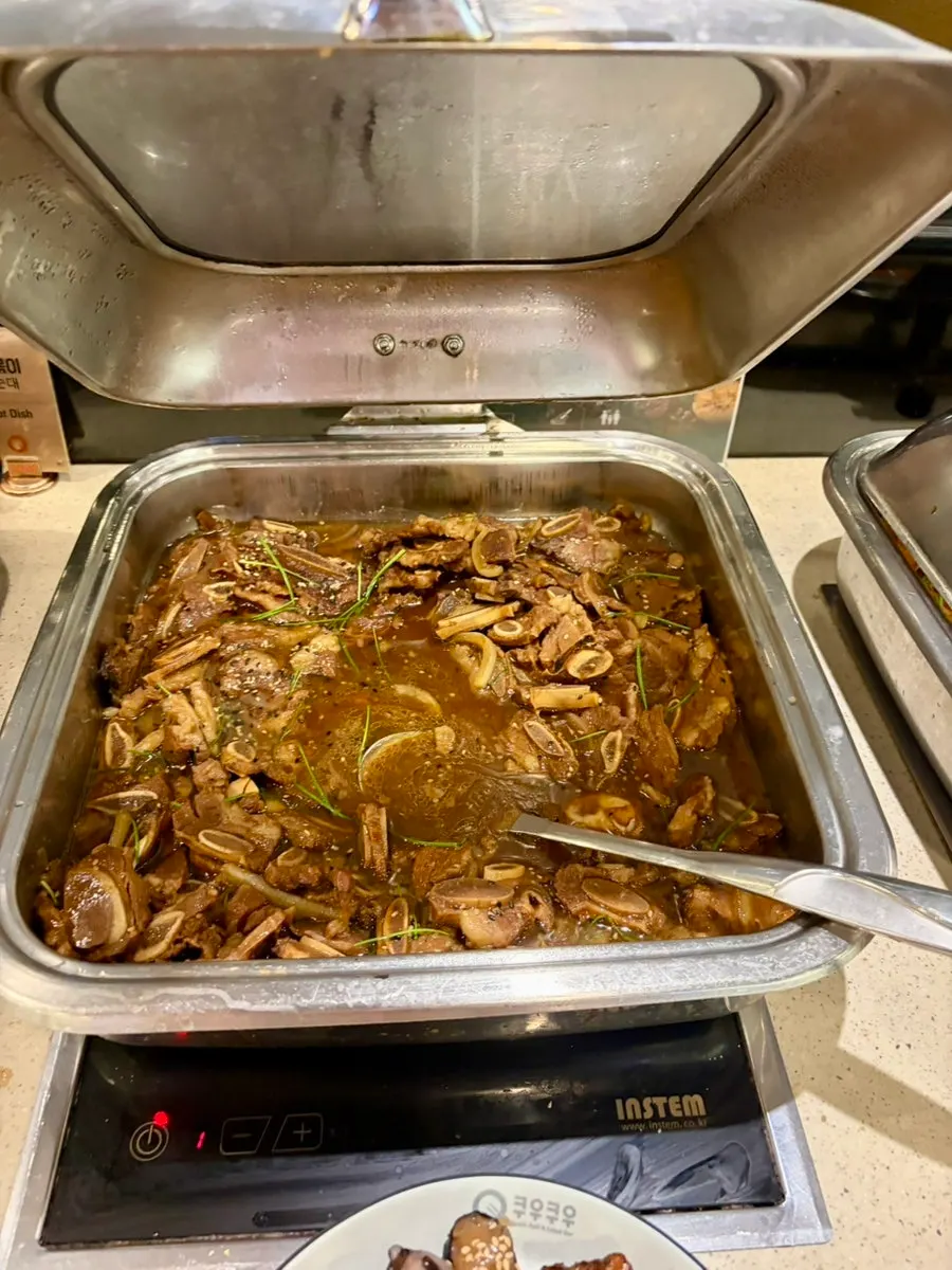 Hot food corner at Kuu Kuu Nowon Branch
