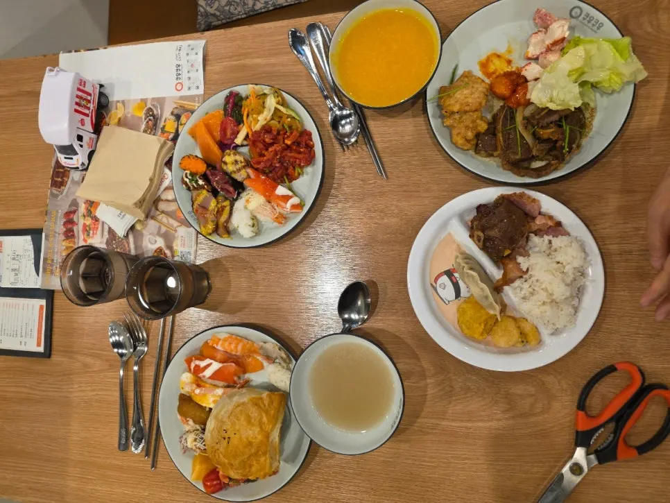 쿠우쿠우 노원점 갈비 접시