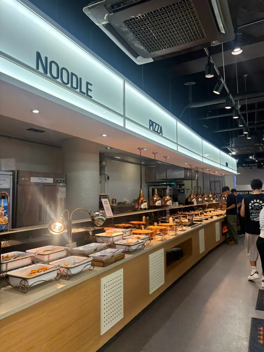 Made-to-order cooking corner at Kuu Kuu Nowon Branch