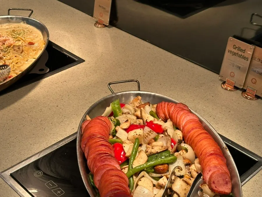 Salad corner at Kuu Kuu Nowon Branch