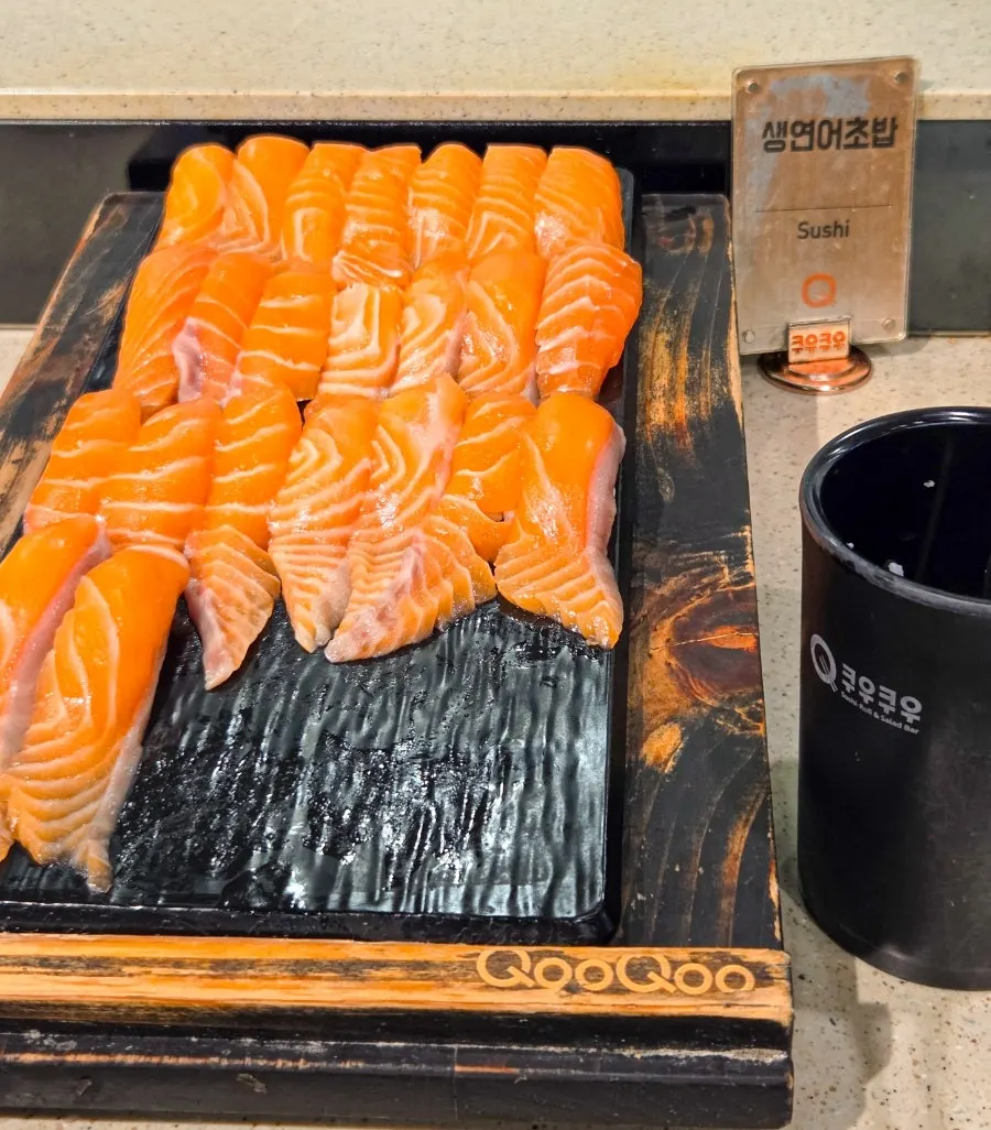 Close-up of the Kuu Kuu Nowon Branch sushi display