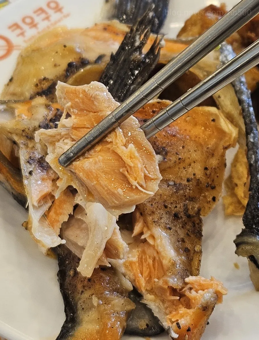Seafood menu at KuuKuu Gold Bupyeong Branch