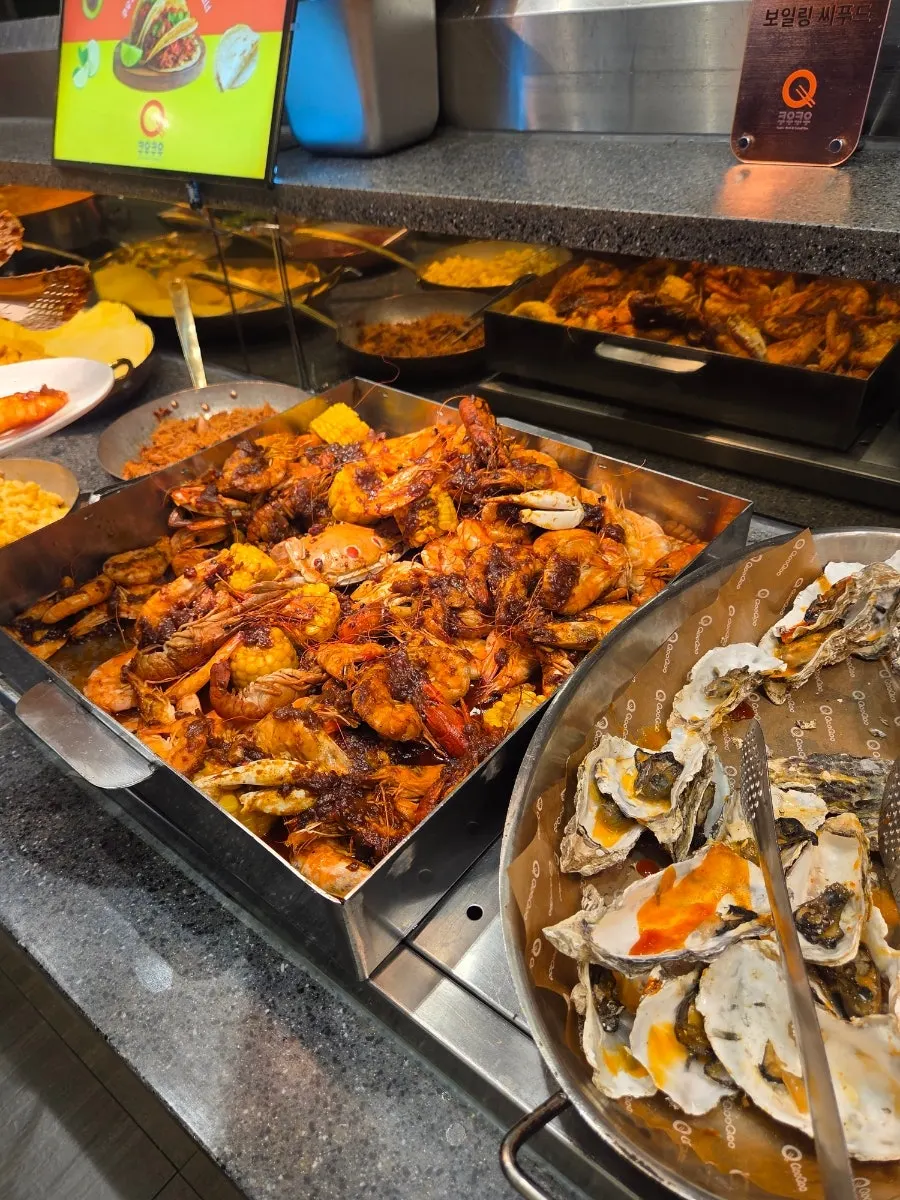 A plate of hot food items
