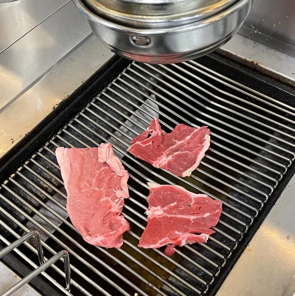 Grill ingredients at the KuuKuu Gold Bupyeong Branch grill zone